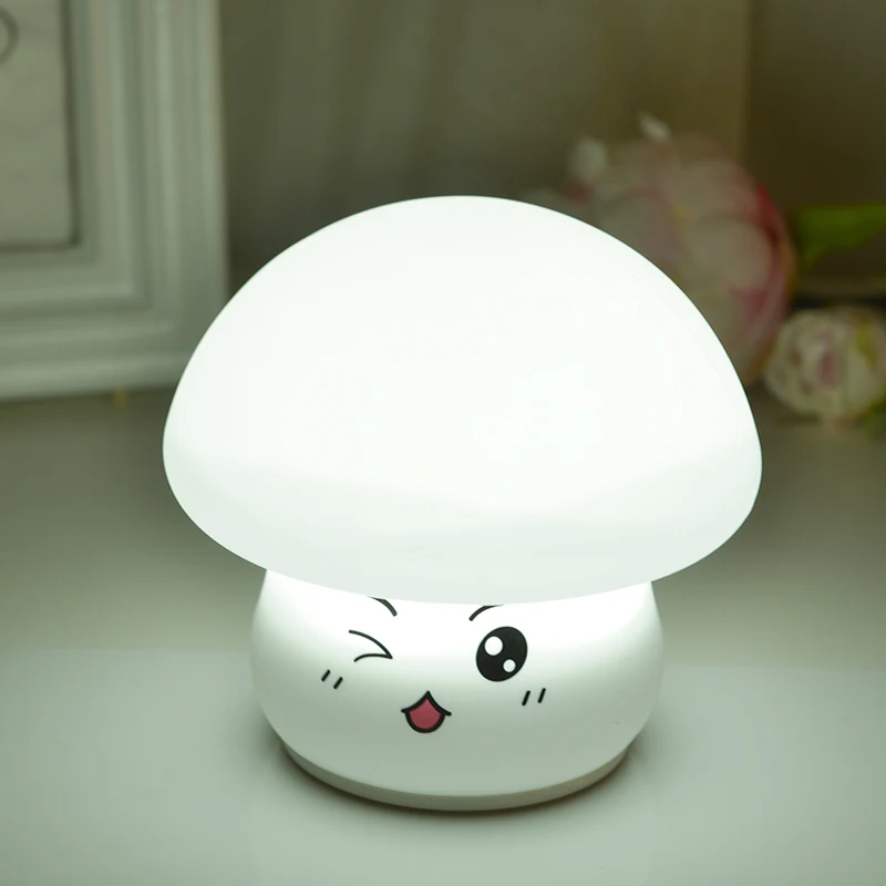 ไฟกลางคืนรูปเห็ดมินิน่ารักยอดนิยมไฟ7สี pat TOUCH Colo nightlight สำหรับตกแต่งห้องเด็กสไตล์