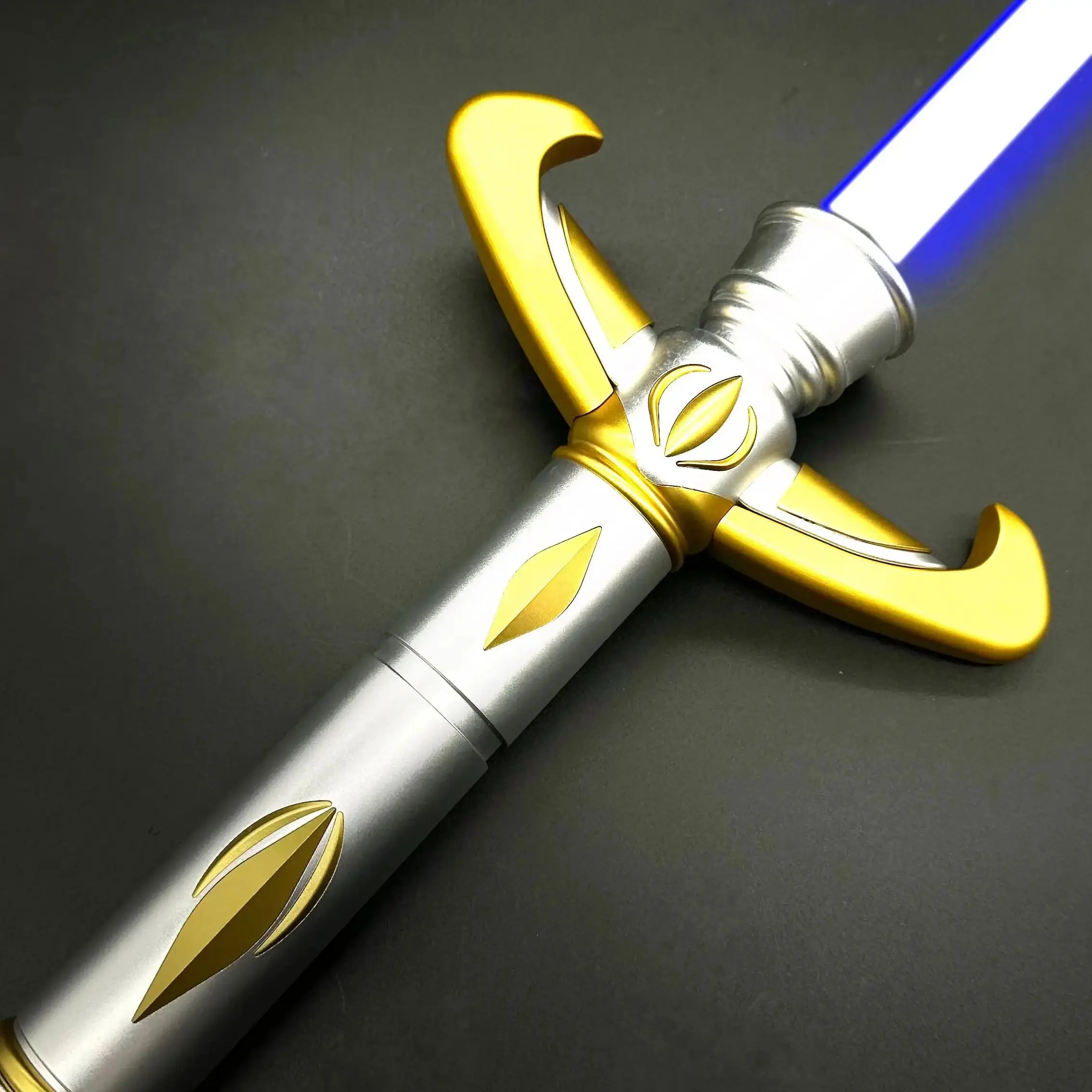 Avar Kriss Dark Lightsaber Proffie Neopixel Sensitive Smooth Swing โลหะ Heavy Dueling RGB Pixel ของเล่นคอสเพลย์เกมภาพยนตร์ Prop