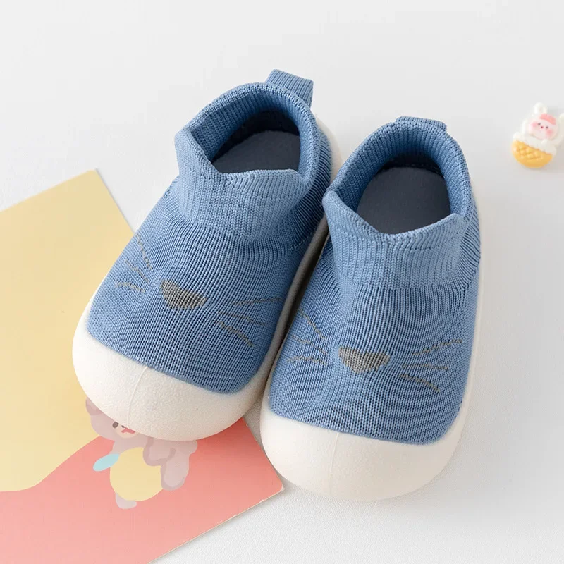 Novo desenho animado bonito moda bebê criança sapatos sola macia antiderrapante respirável sapatos de bebê