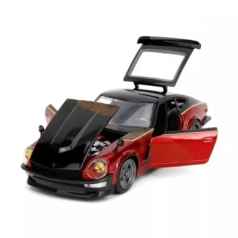 JADA 1:24 1972 DATSUN 240Z High Simulation Diecast Car Metal Alloy Model Car Children's toys collection gifts