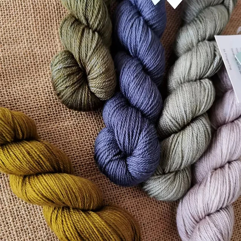 1 piece 50g Urth yarns 16 Fingering 100% Extrafine Superwash Merino Fingering Weight Yarn