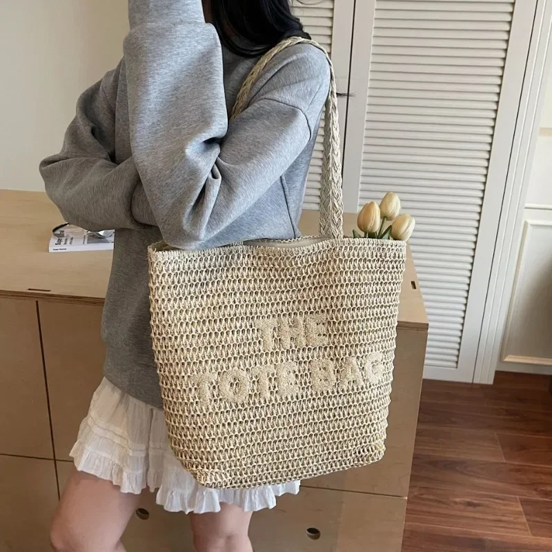 

2025 Women Woven Large Tote Bag - Niche Design Versatile Shoulder Underarm Purse - Fashionable Casual Handbag for Daily Use