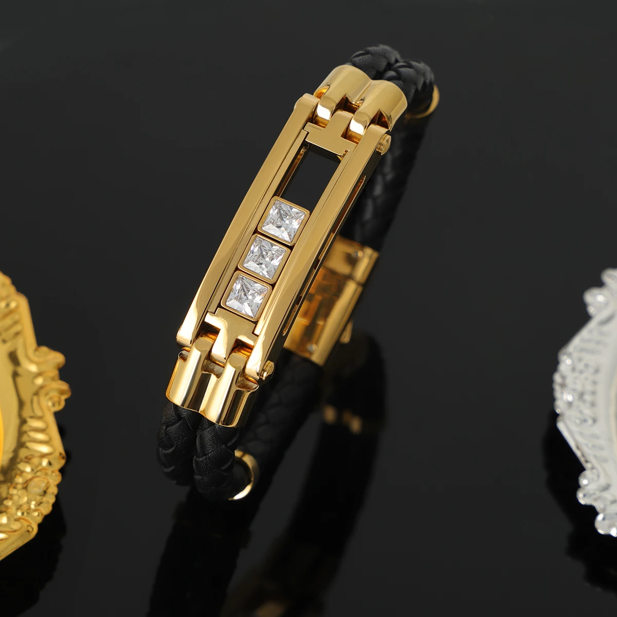 

Кожаный браслет из двойного плетеного шнура из полированной нержавеющей стали с бриллиантами Mossan диаметром 6 мм и элегантными украшениями из муассанита