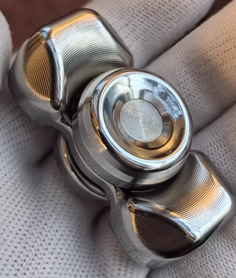 Used EDC Titanium knife pattern polishing small hammer spinner Fingertip gyroscope Decompression toys