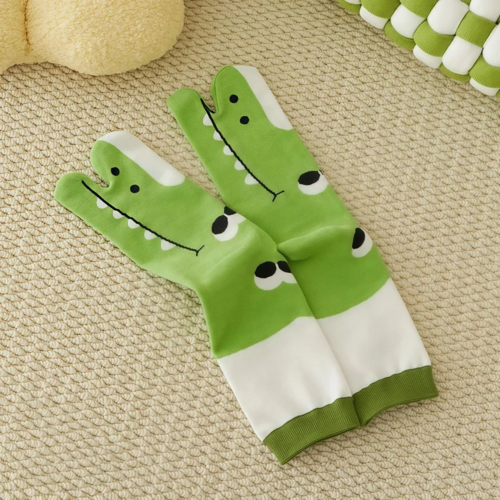 

Fashion Dolphin Crocodile Cat Toe-socks Soft Breathable Mid-calf Socks Long Style Comfortable Animal Print Socks Women