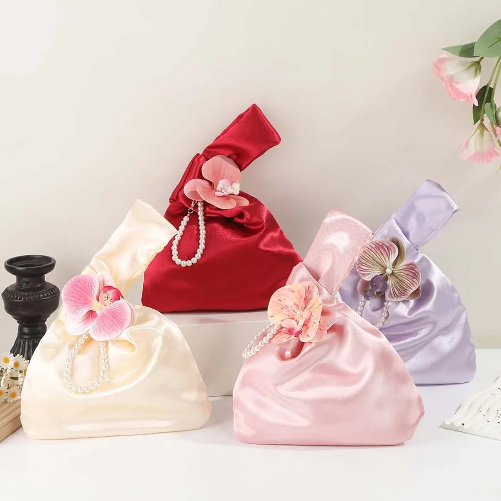 

Портативная элегантная сумка на запястье с розой в китайском стиле, атласная подарочная сумка для конфет, кошелек для хранения, ручная сумка на булавке