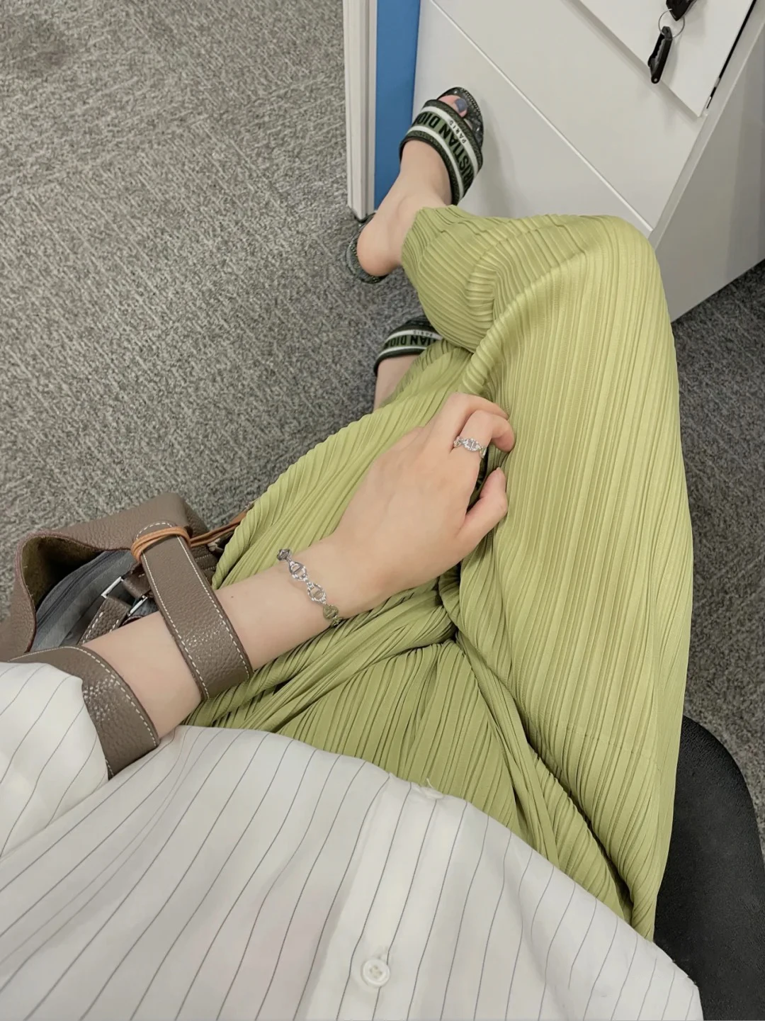 

Casual Folded Straight Leg Pants Women's Wide Leg Pants Slimming Summer Nine Points Pants Small Design Sense All Match