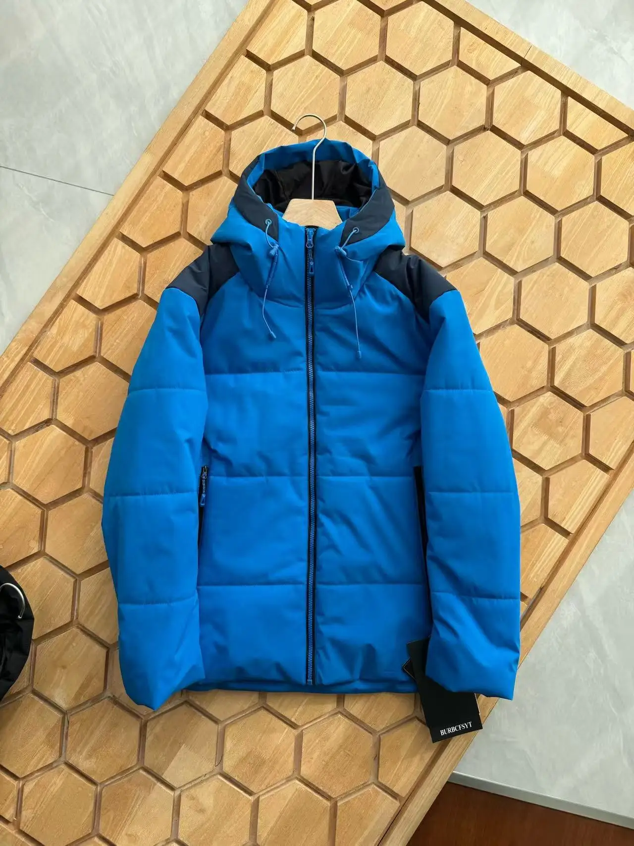 

Men's Winter Thiened Outdoor Cotton Jaet Hooded Casual Warm Spor Student down Coat Polyester Filling Stand Fit