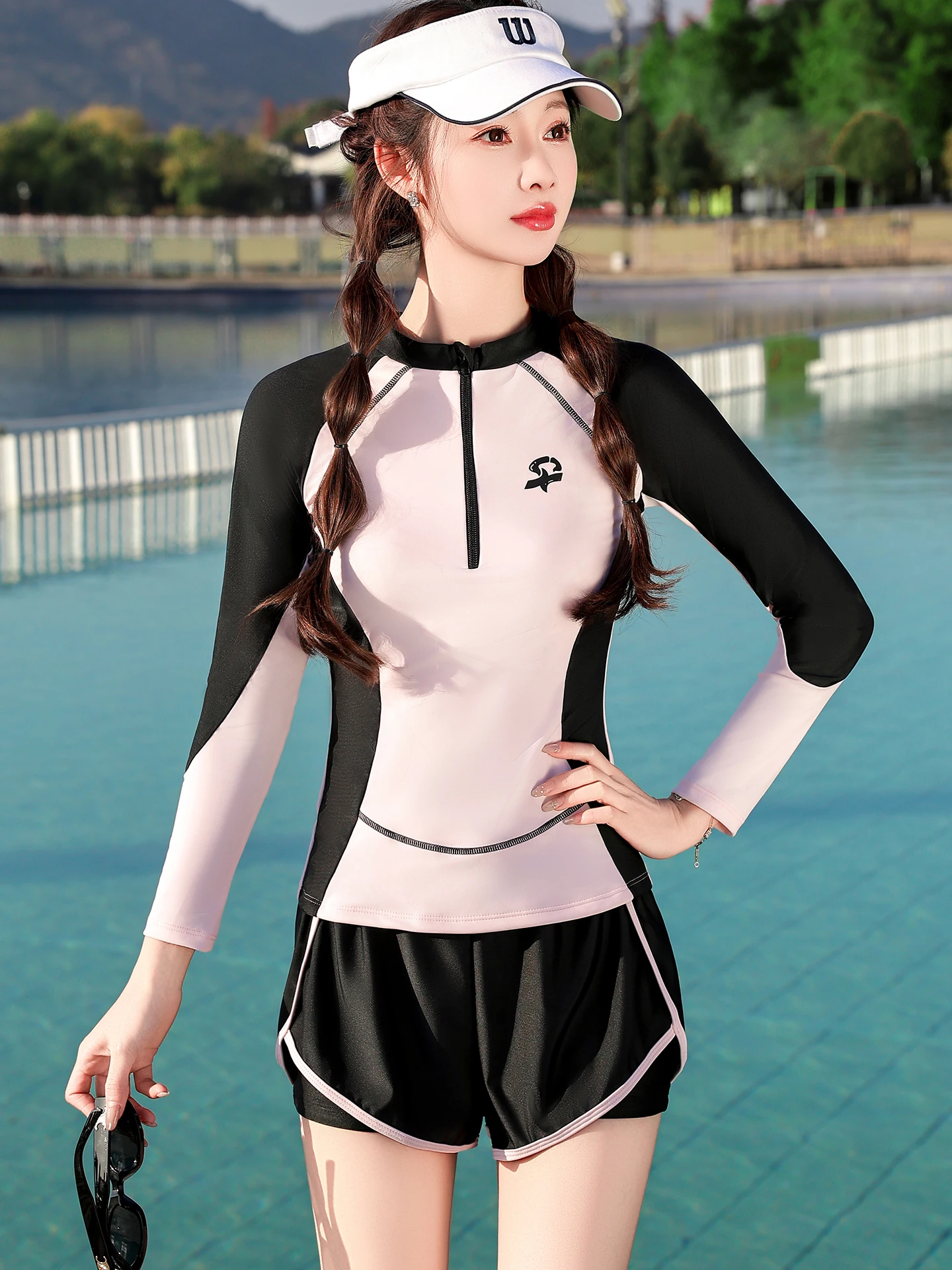 

2026 New Women's Conservative Belly Covering Slimming Bikini Student Sports Hot Spring Swimming Suit Long Sleeve Flat Footwear