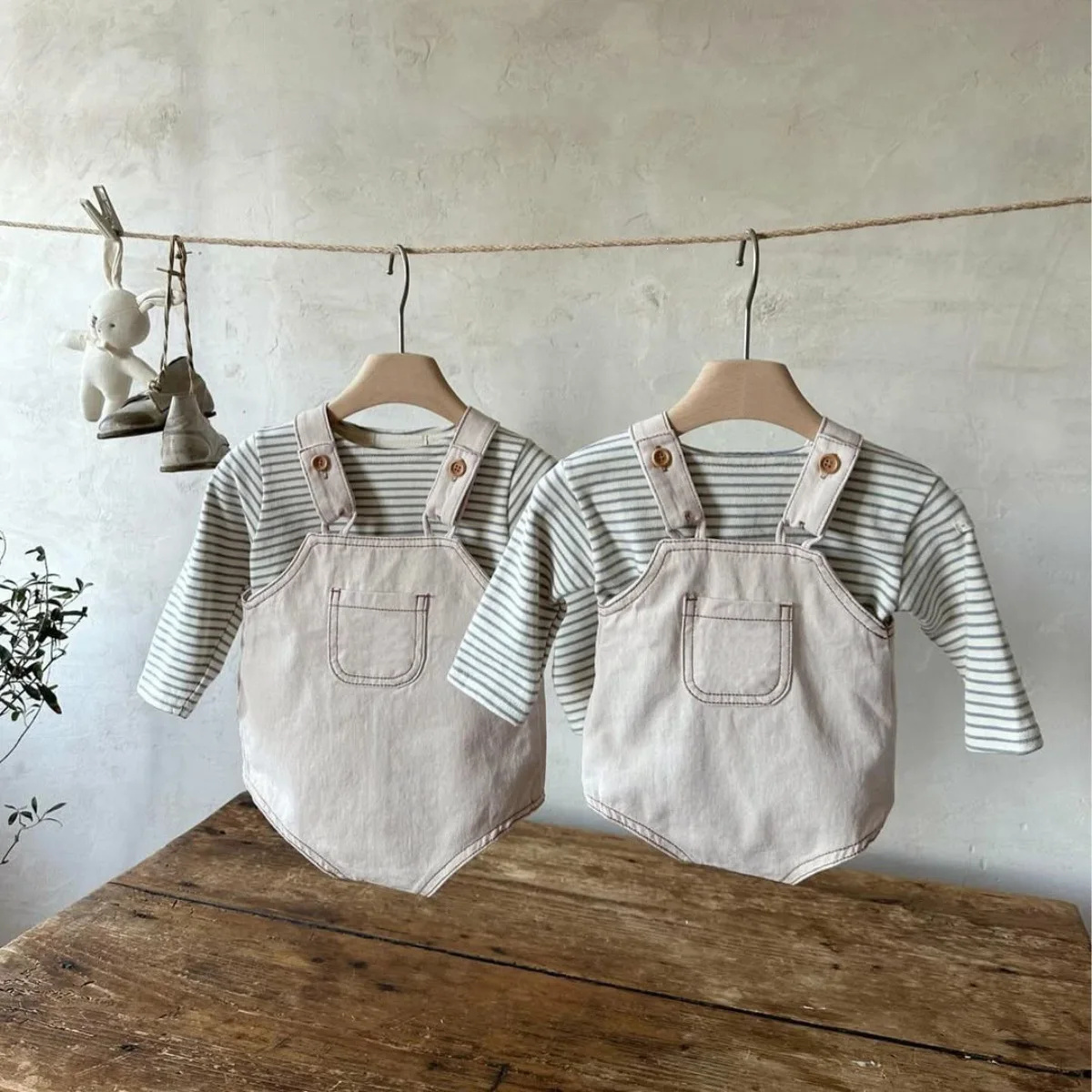 2026 Autumn New Baby Sleeveless Bodysuit Cute Newborn Boy Girl Strap Pants For Toddler Casual Jumpsuit Cute Infant Clothes