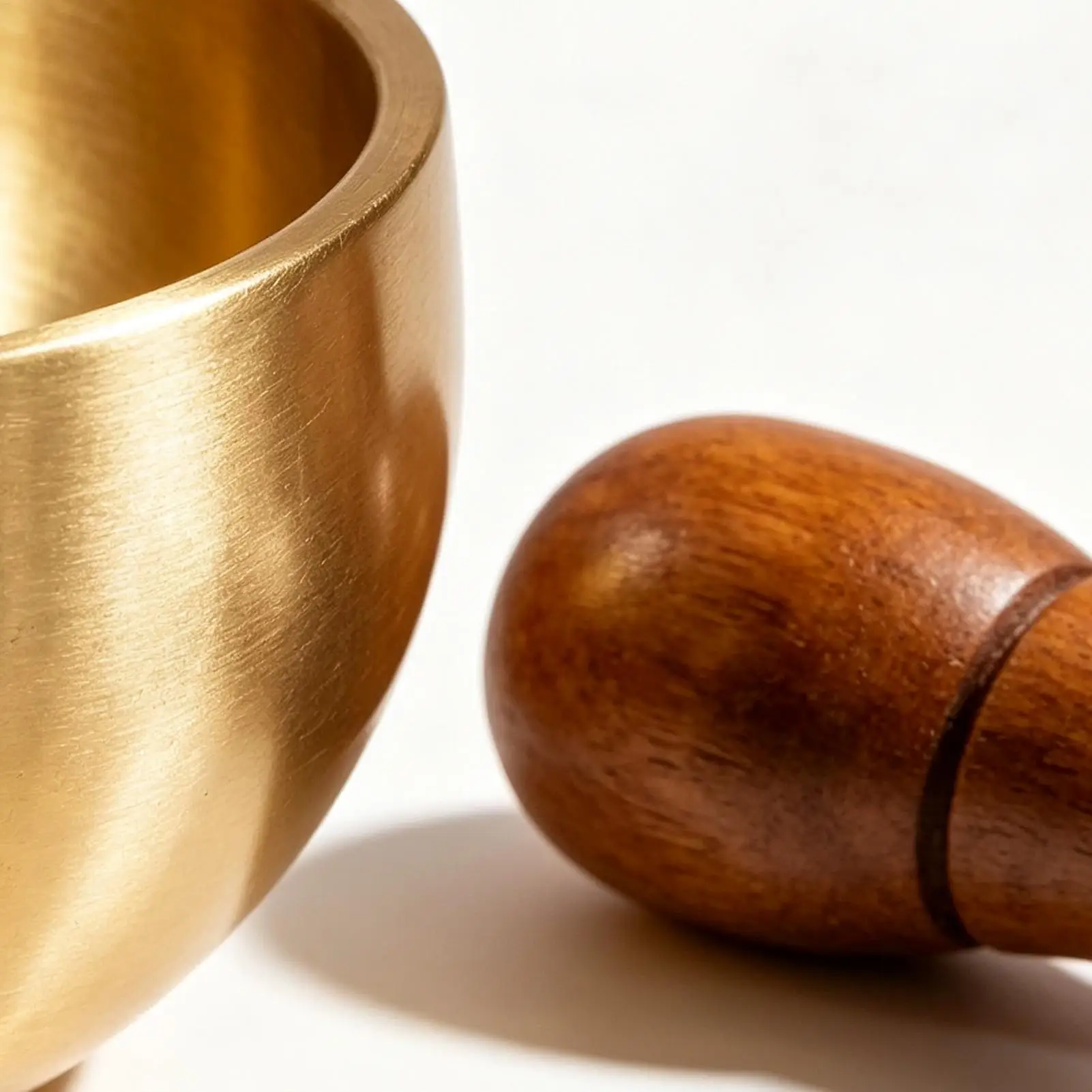 Singing Bowl Mini Spiritual Calming Smooth Breathing Zen Bell Brass Small Singing Bowl For Yoga Room Bath Home Desk Table Altar