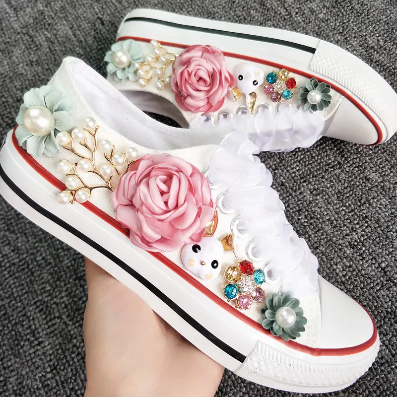 2023 New Korean Fantasy 7 Color DIY Flowers Vulcanized Shoes Pearl Hand-Made Designer Women\'s Rhinestone Platform Canvas Shoes