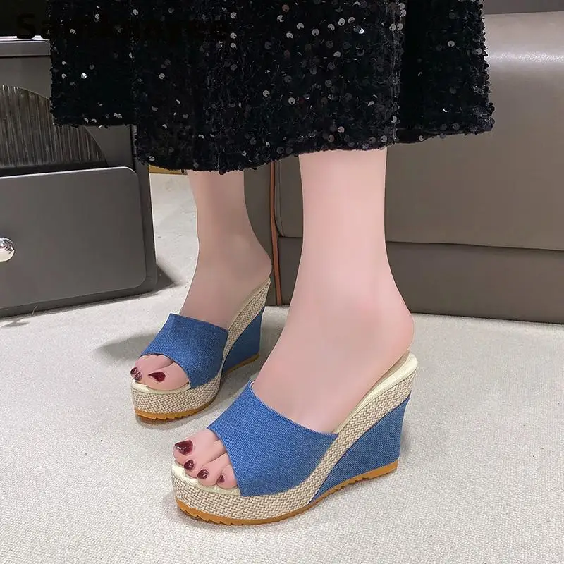 

34-42 Slippers Women's Sandals Summer Wedge Shoes Thick-soled Flip Flops Peep Toe Zapatos Female Solid Anti-slip Beach Footwear