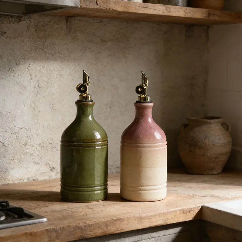 European Creative Retro Green Ceramic Olive Oil Bottle Stainless Steel Spout Kitchen Storage Supplies Seasoning Bottle