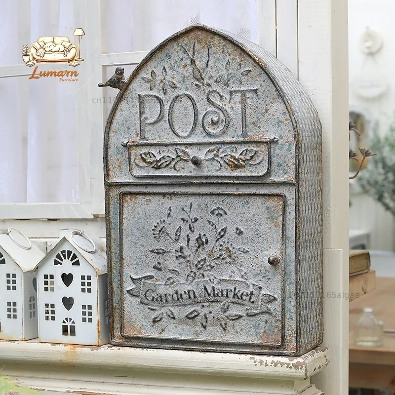 European Vintage Iron Letter Box Creative Wall Mailbox for Garden Decor Rustic Ornamental Storage Holder Home Accent