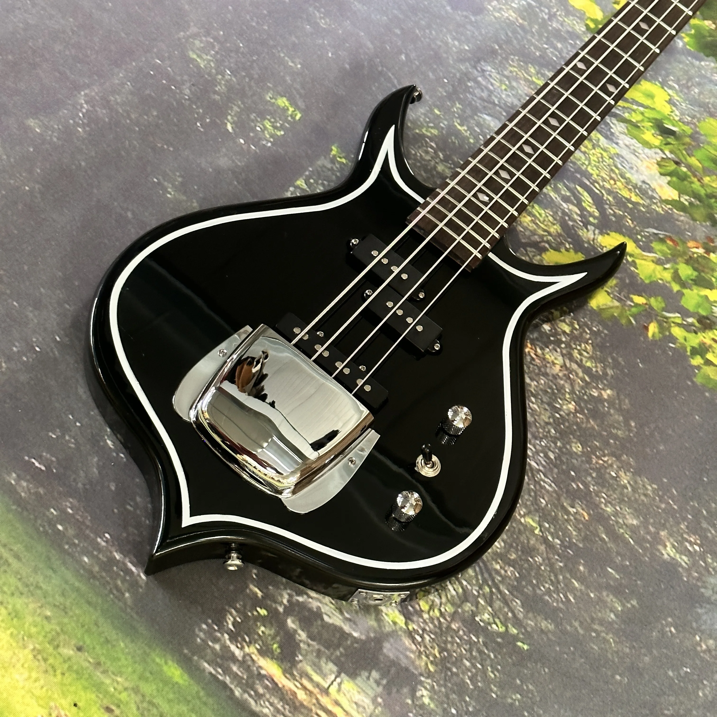 Thumbnail 2 - #5 Trending Electric Guitars Right Now