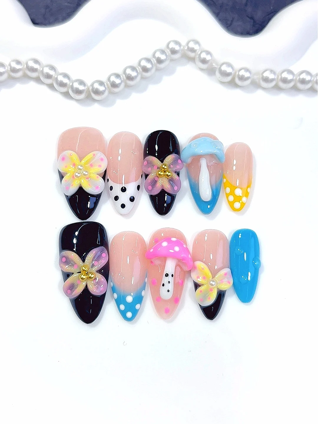 Пресс для красочных грибов и цветов миндаля на ногтях (D583)