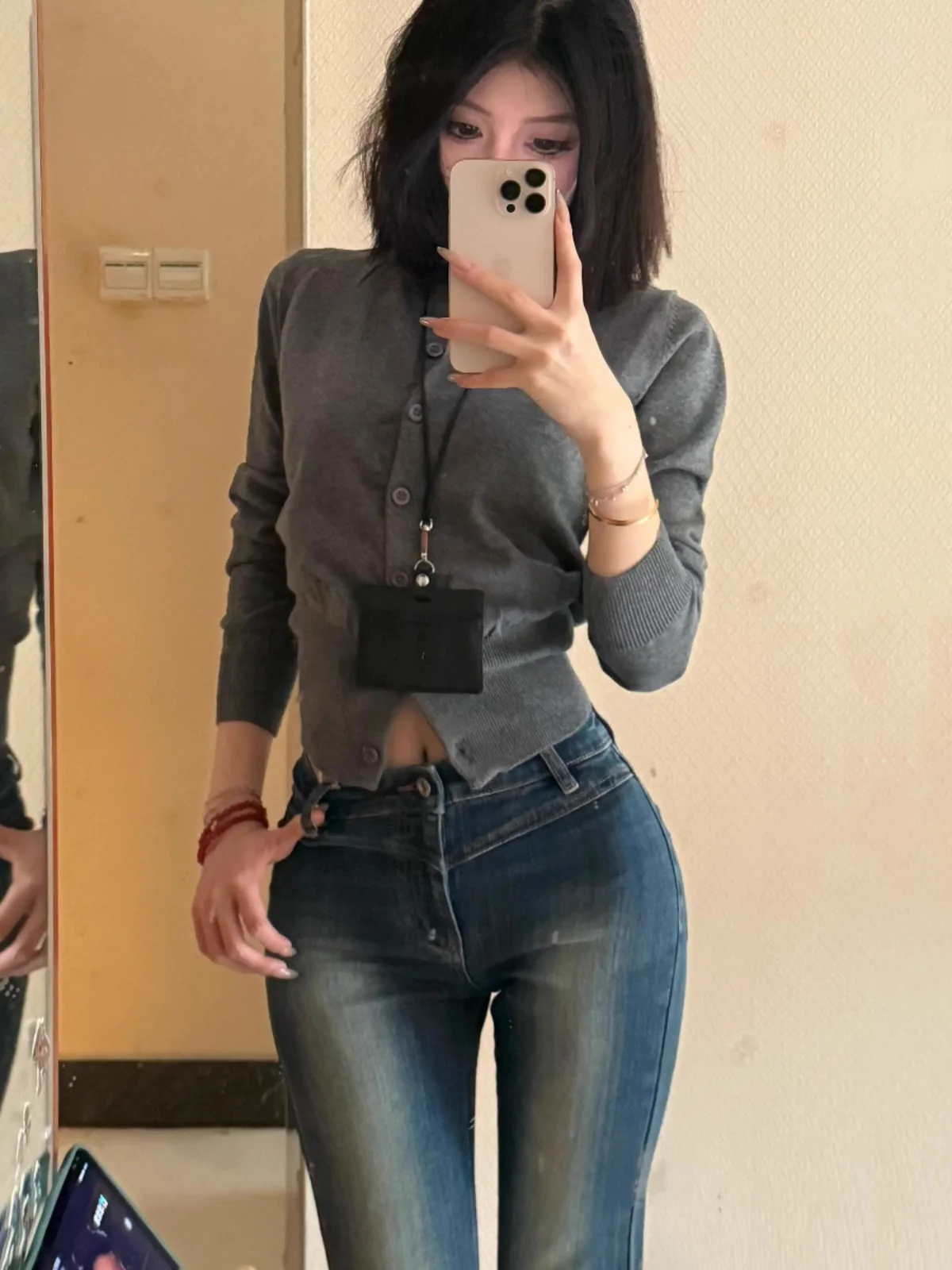 

Elegant Grey Long Sleeve Slim Fit round Neck Knitted Short Top Open Cardigan Sweater Women Spring Early Pure Color Commute Style