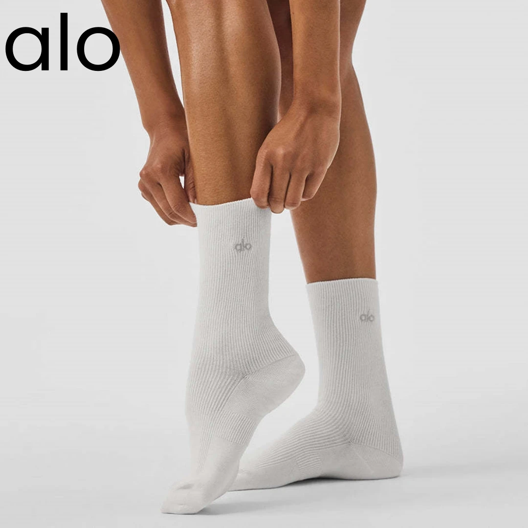 yoga mid-tube socks Solid color fashion socks neutral low-key half-half-tube socks men and women the same couple socks