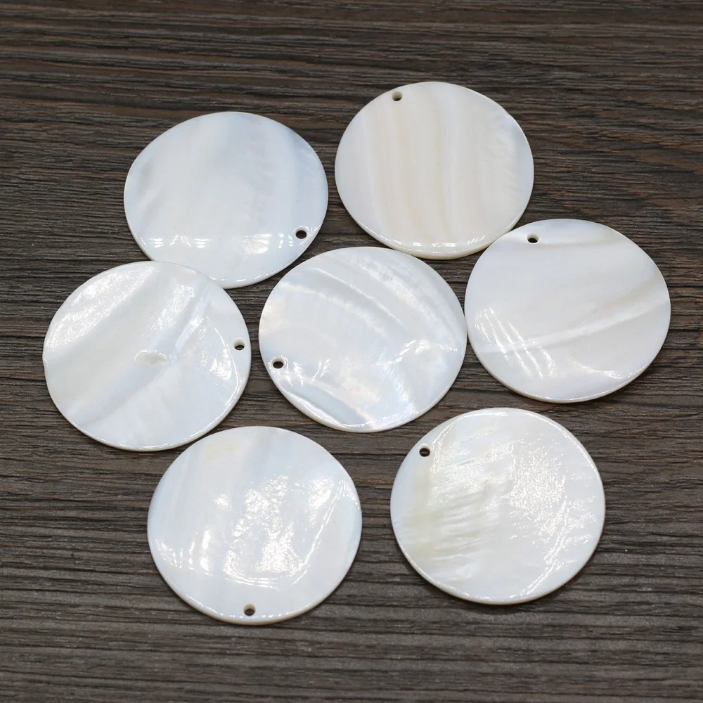 Natural Freshwater Mother of Pearl Shell Round Pendant Beads DIY Made Charming Women\'s Necklace Earrings 10pcs