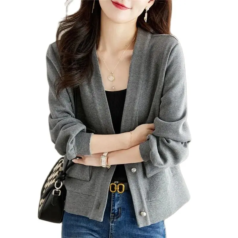 Printemps automne femmes Cardigan manteau 2025 nouvelle mode loisirs veste chaude hauts en tricot col en v gris couleur Pure vêtements d'extérieur femme
