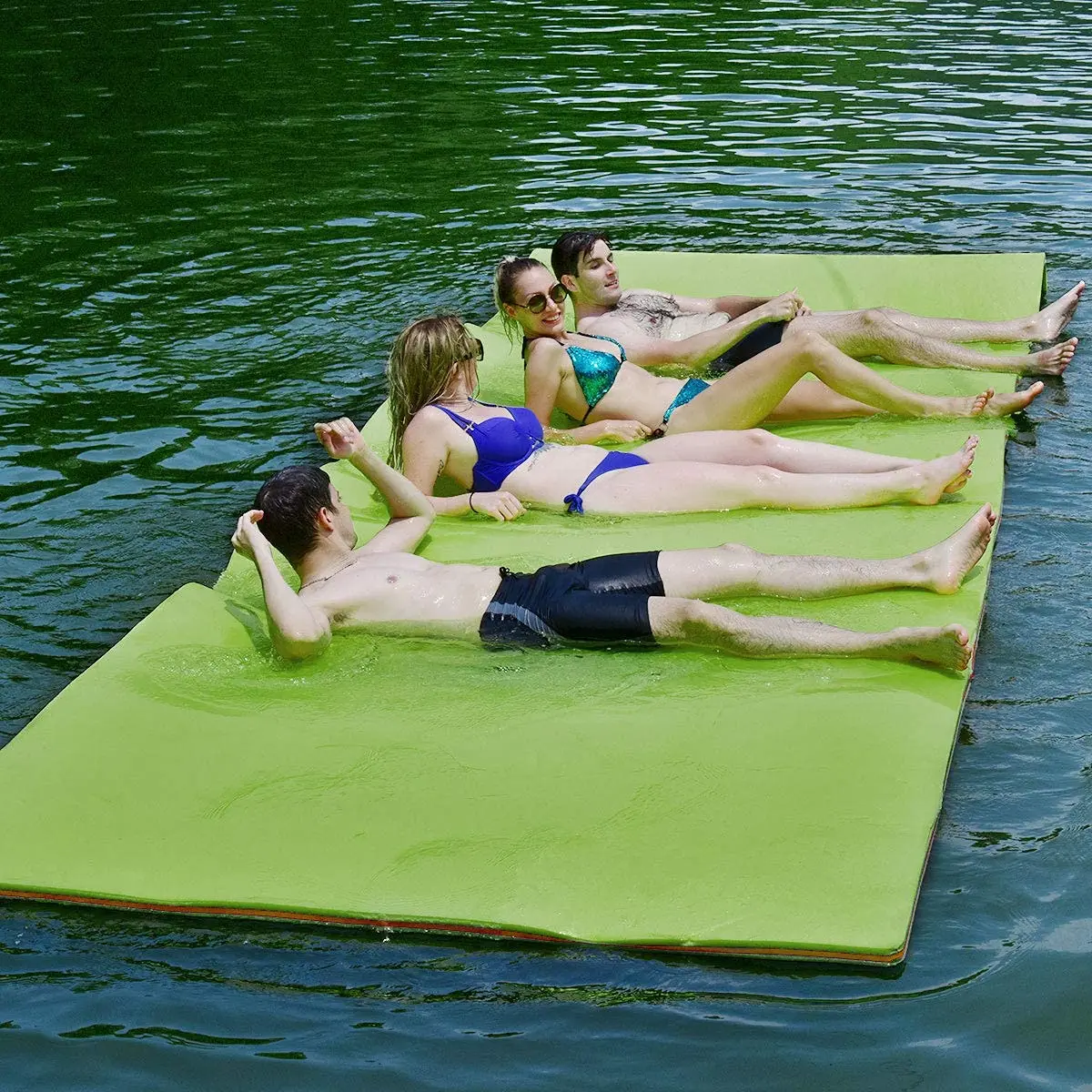 

Floating Water Pad 3-Layer Tear-Resistant XPE Foam Mat with Mooring Device and Hook- Loop Straps Roll-Up Floating Island