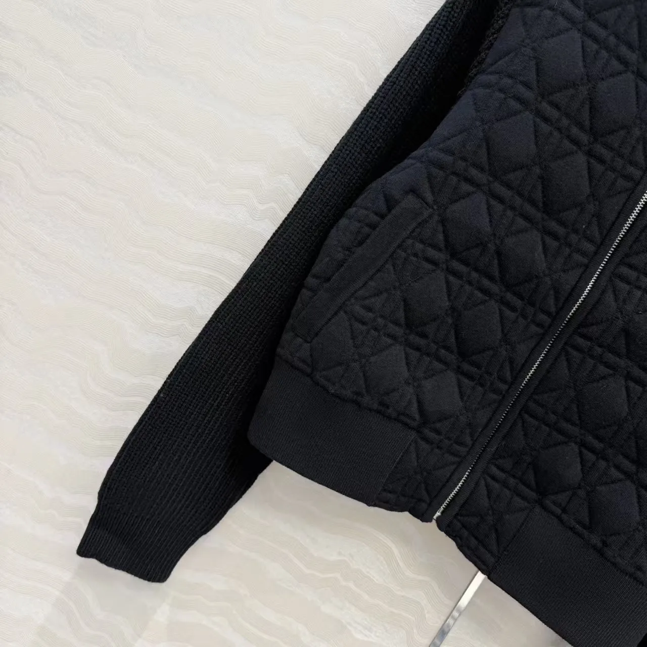 Autumn and winter new diamond grid quilted knitted patchwork sleeve stand up collar zipper short baseball jacket for women