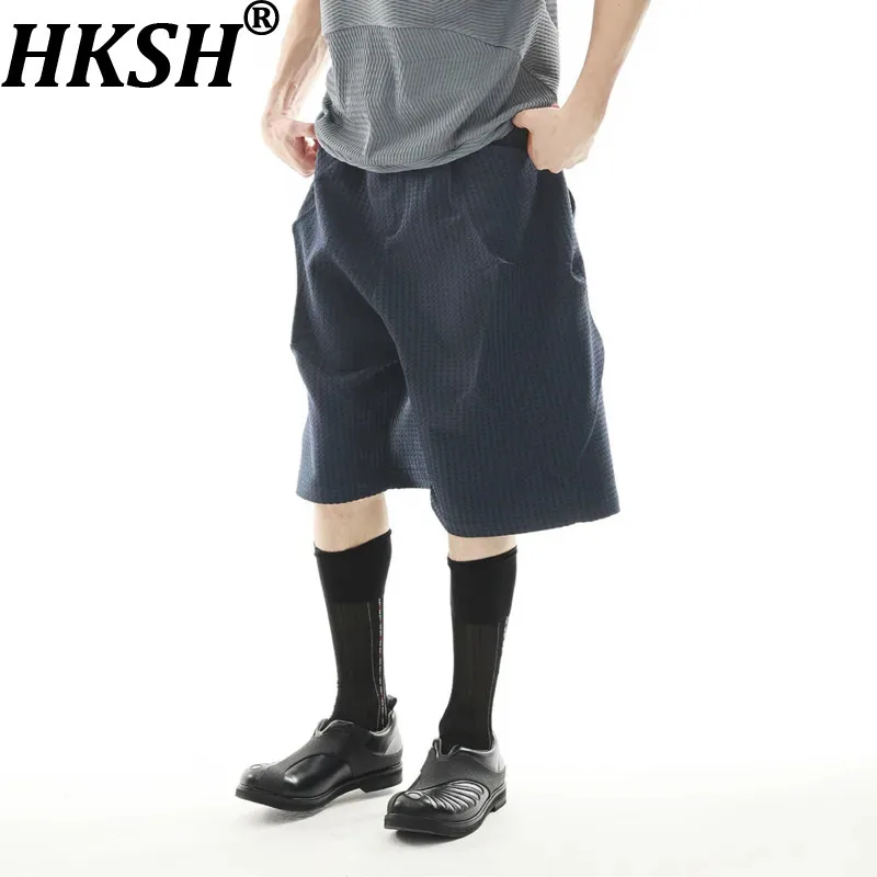 

Мужские летние шорты HKSH, новый дизайн, объемные вставки, фактурная обработка, трендовые, в стиле High Street, свободные, повседневные, модель HK18509