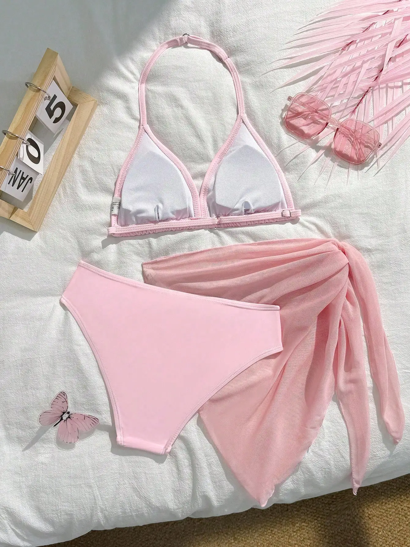 

Розовый комплект из 3 предметов: купальник с треугольными чашечками и накидкой для женщин, для пляжного отдыха