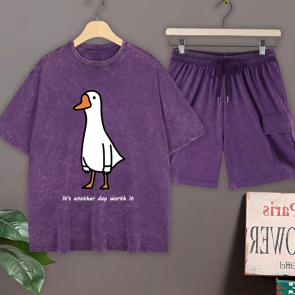 

Мужской летний комплект: футболка оверсайз с коротким рукавом и шорты карго из хлопка с эффектом потертости, с круглым вырезом, для комфортного повседневного образа