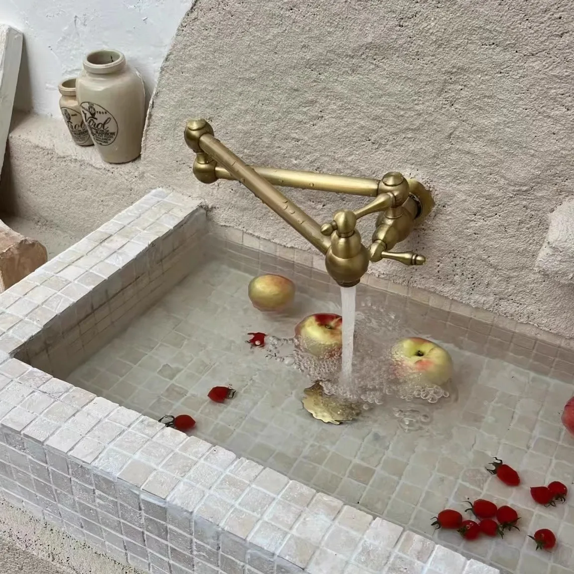 

Copper folding kitchen faucet single cold double open into wall type telescopic rotating vegetable basin laundry pool faucet