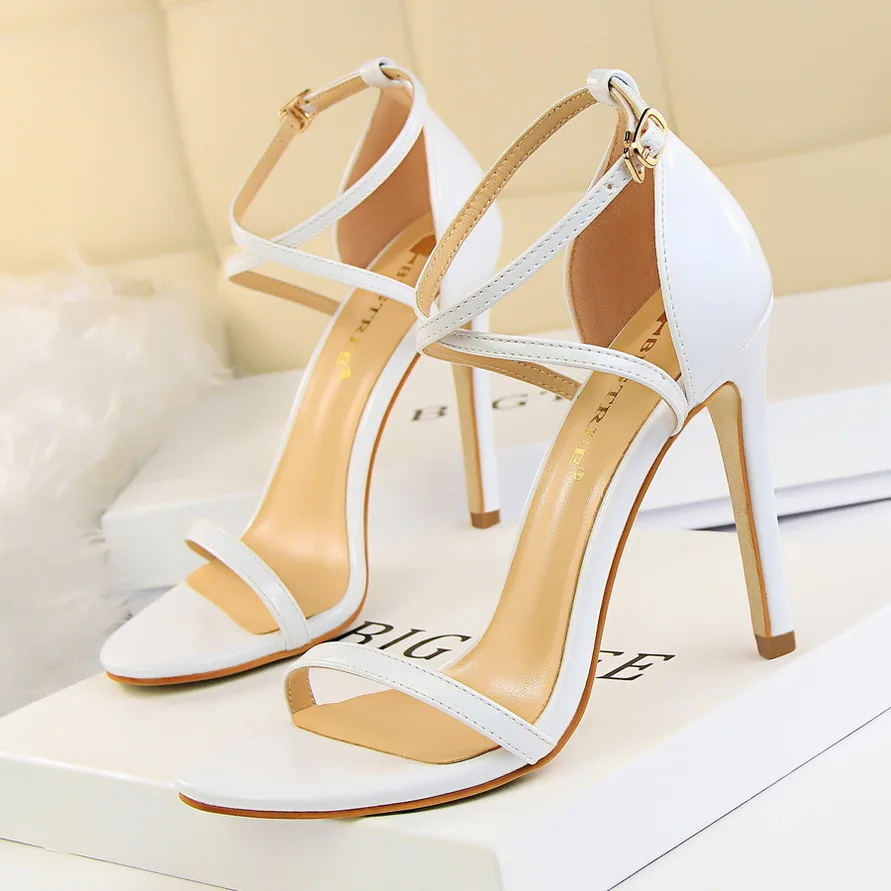 

Style Fashion Banquet Women's Shoes Super High Slim Heel Open Toe Lacquer Leather Cross Strap Sexy Nightclub Sandals Women Pumps