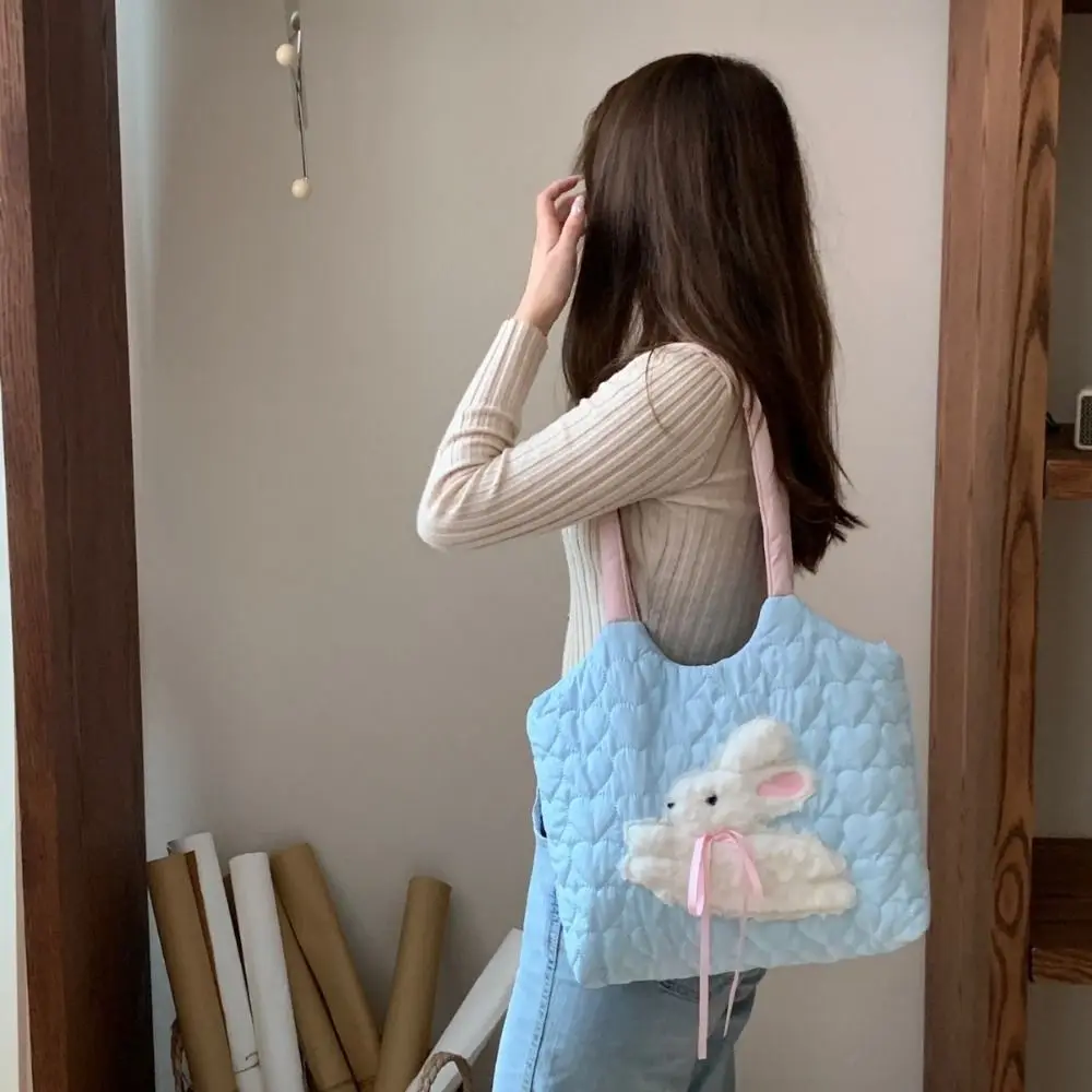 

Large Capacity Rabbit Shoulder Bag Love Quilted Inner Pocket Cartoon Embroidery Book Tote Comfortable Magnetic Buckle