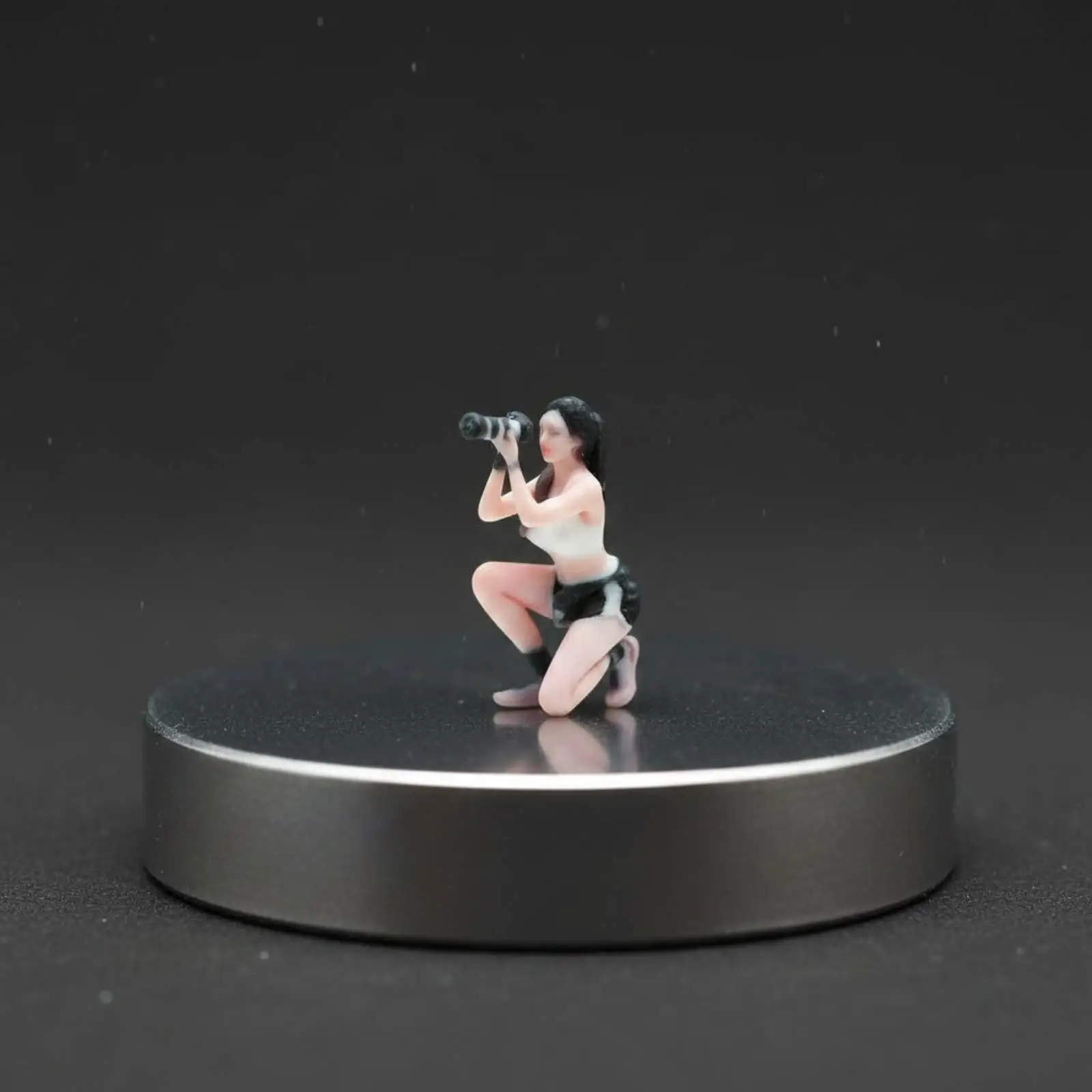 3D Printed Miniature Figure Painted Scene People 1/64 Scale Model Character for Diorama and Layout Displays