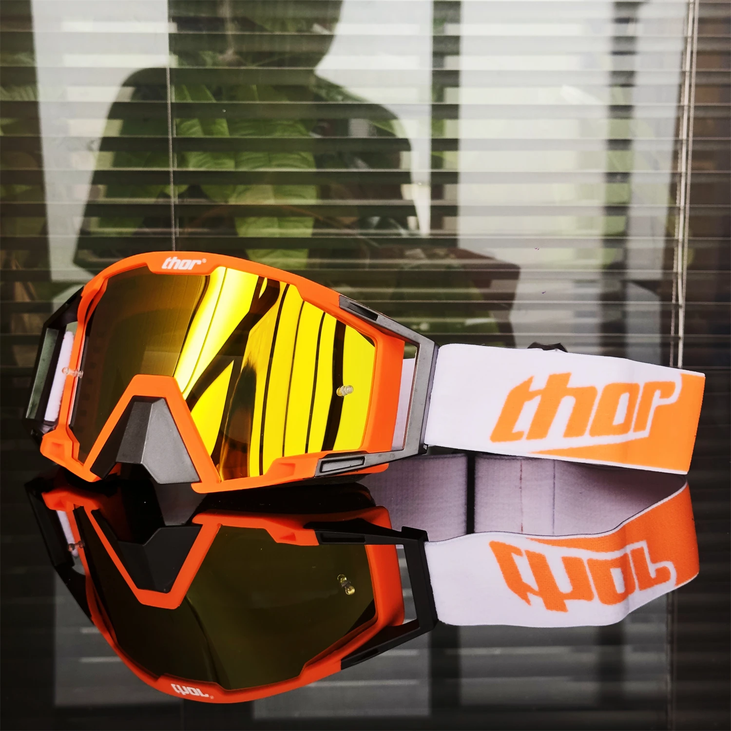 Motocross Glasses Motorcycle ATV MTB Cross-country Riding Sports MX Goggles Motorcycle Helmet UV400 Bicycles Goggles