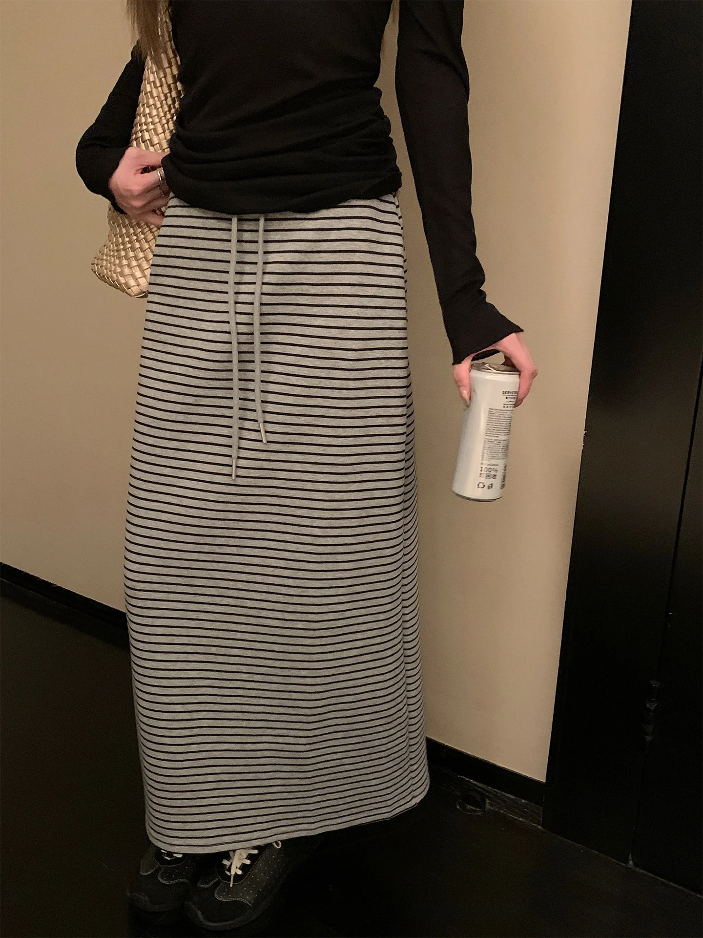 

ey Stripe Trasuit Skirt Women's Spring Autumn New Sle Dstring Ele Drape Slimming Long Skirt High Waist Straight Cut