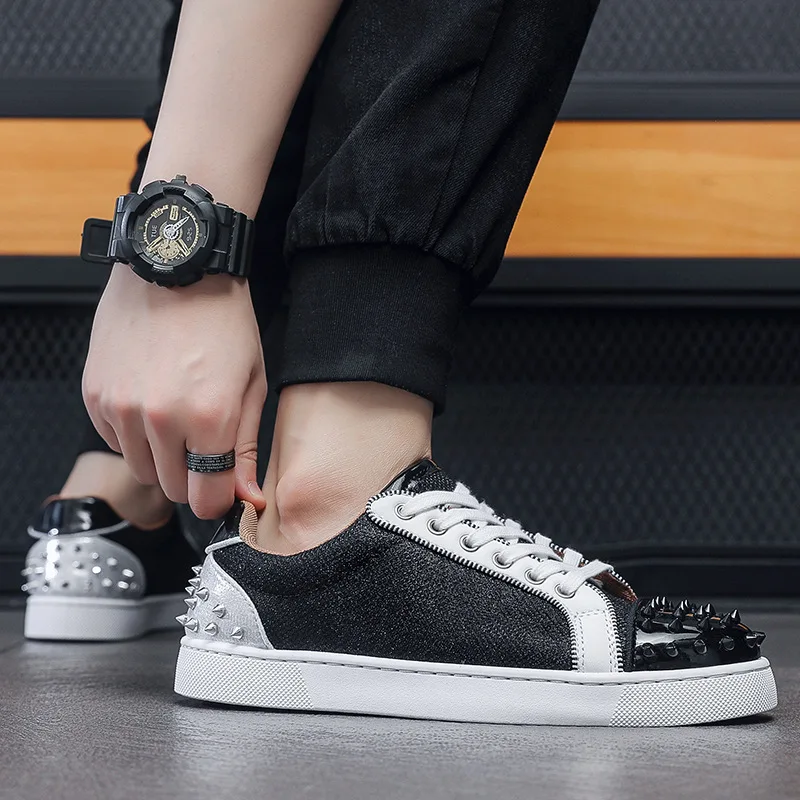 Sapatos de tabuleiro de rebite casual masculino, tênis respirável, esportes ao ar livre confortáveis, primavera e outono, mais recente