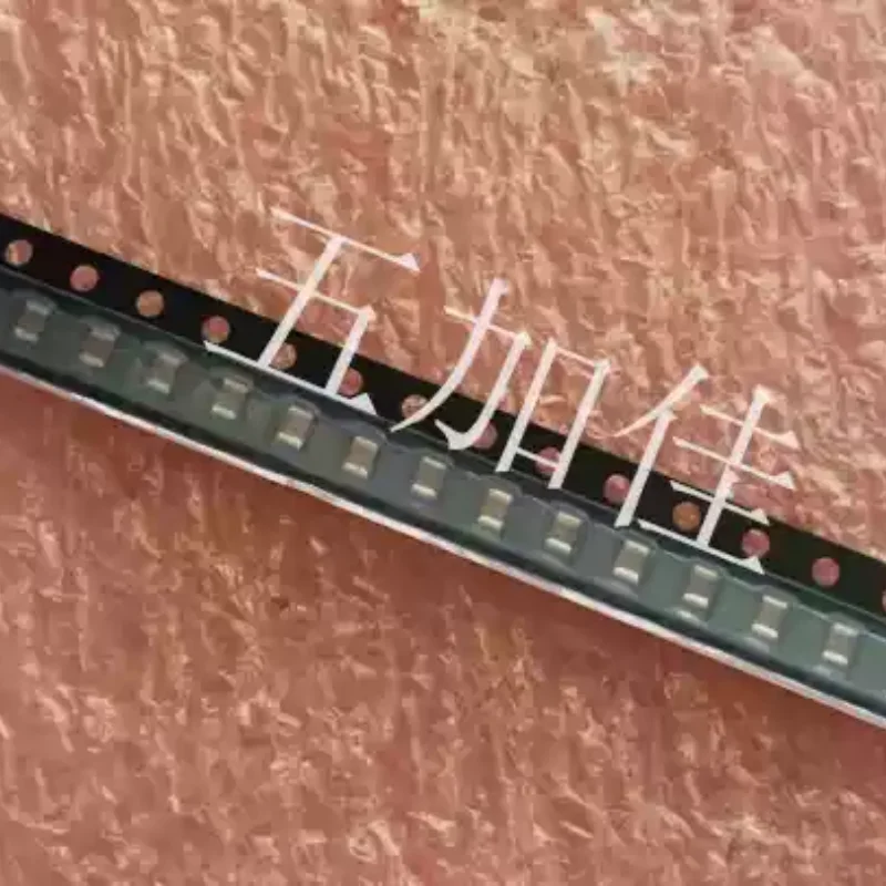 10-100pcs UC122A0100C-T 100V10PF 0.25% Japanese SMT 0805 silver mica capacitor