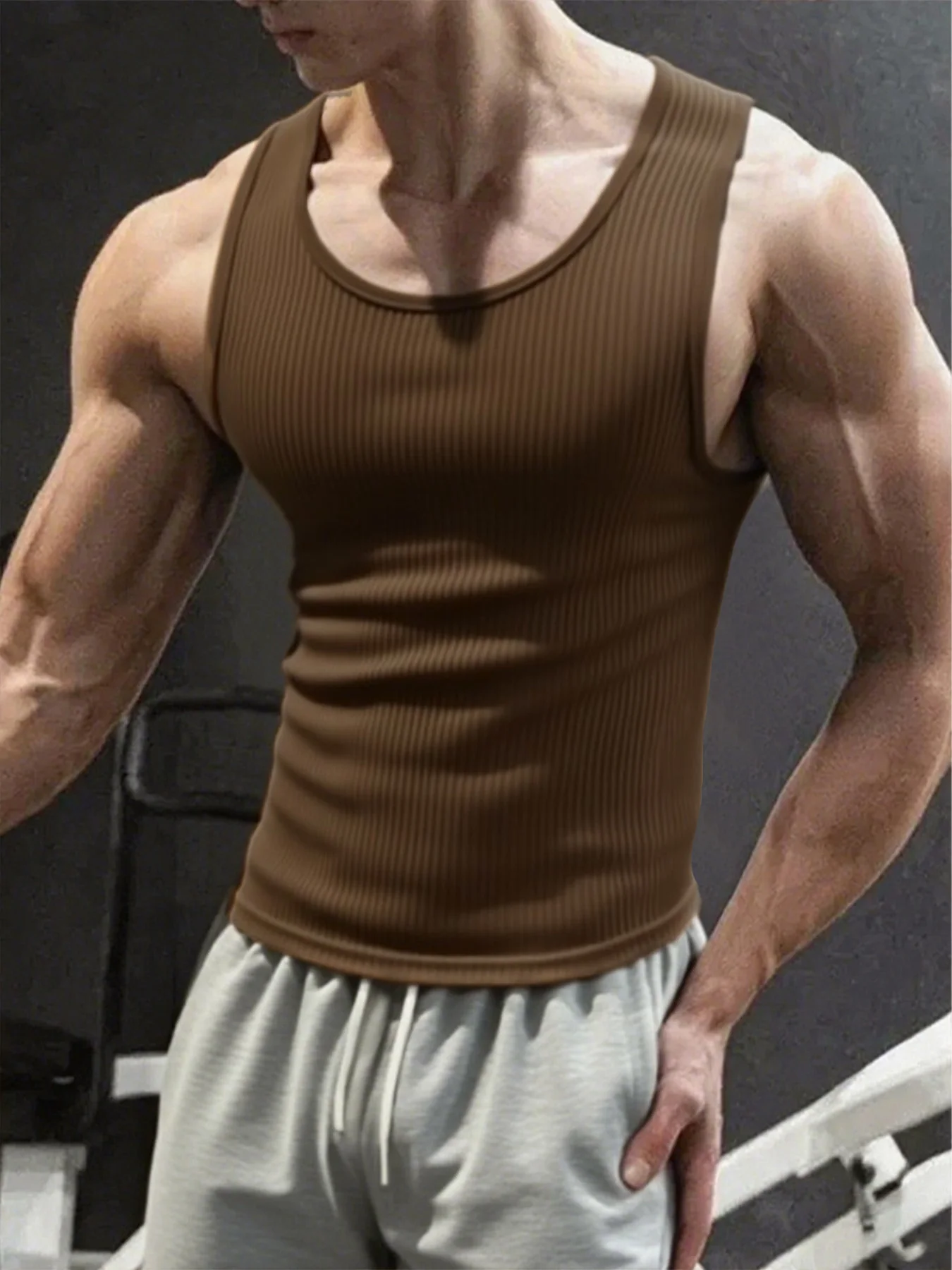 Men's Sports Vest Black 1-Piece Breathable Round Neck Slightly Elastic Fabric Pure Color Suitable for Male Fitness Tank image 6