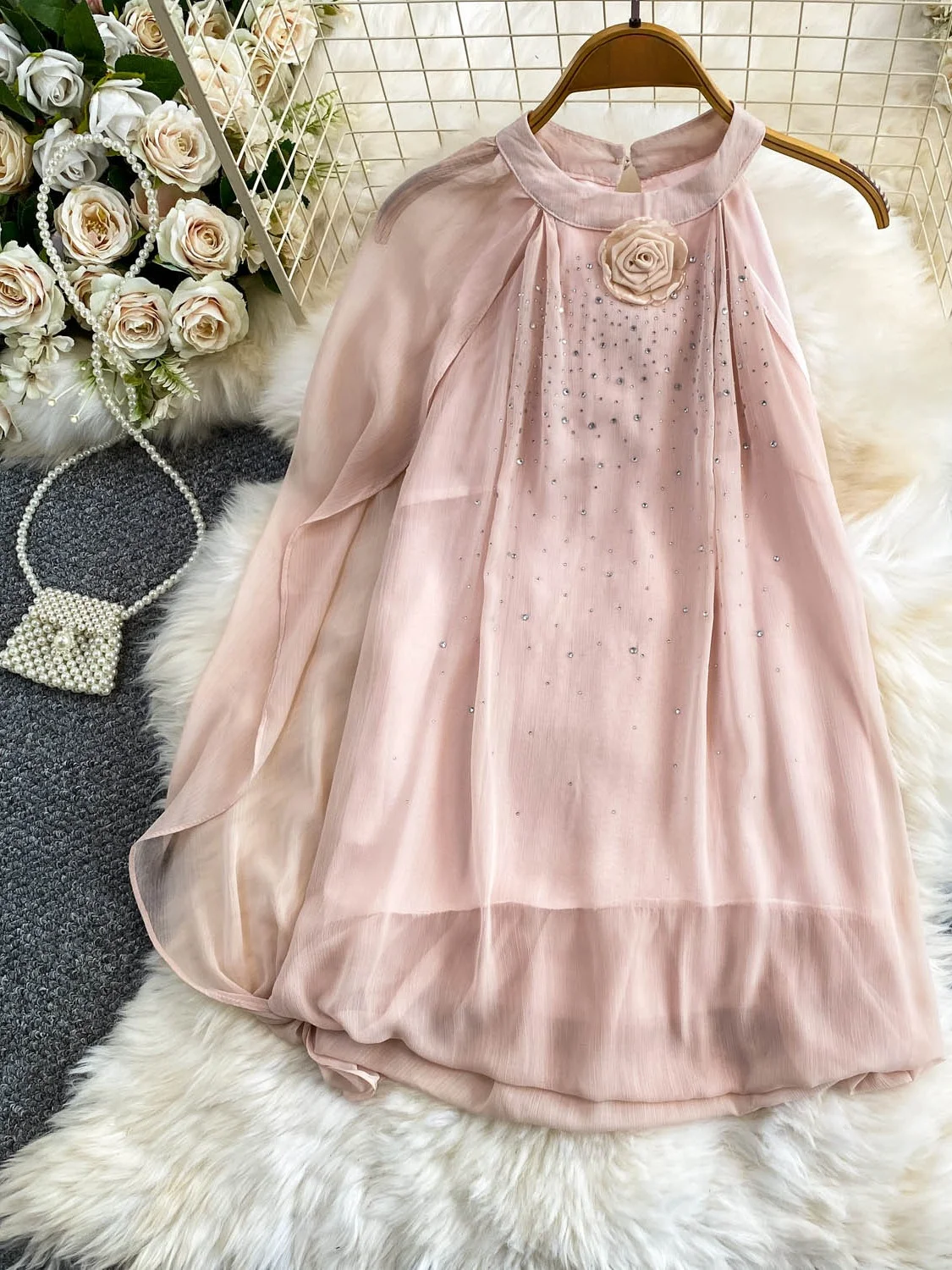 

Elegant Sweet Style Floral Embellished Women's Summer Vest Dress Luxury Thousand Golden Girl Wind Diamond Heat Embossed Shoulder