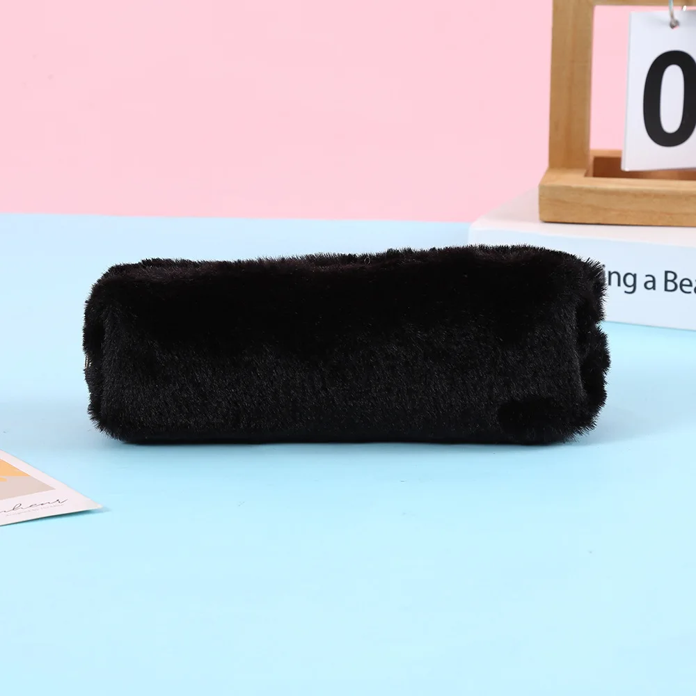 Immagine 5: Organizer per cancelleria per studenti con custodia per penne in peluche tinta unita Bview Art