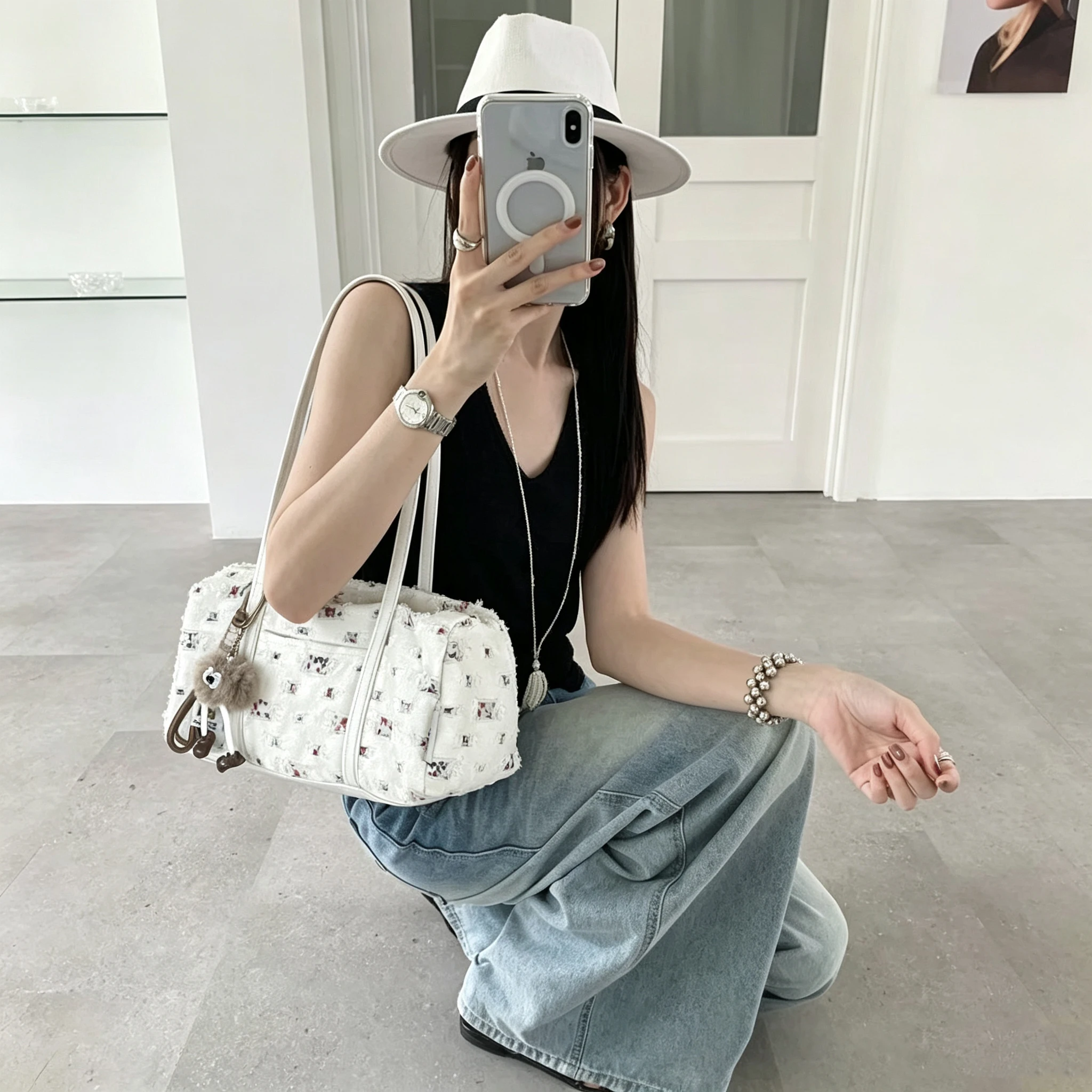 White Distressed Floral Lining Boston Bag Large Capacity Canvas Under arm Shoulder Bag With Cute Cute Charm Vintage Casual Totes