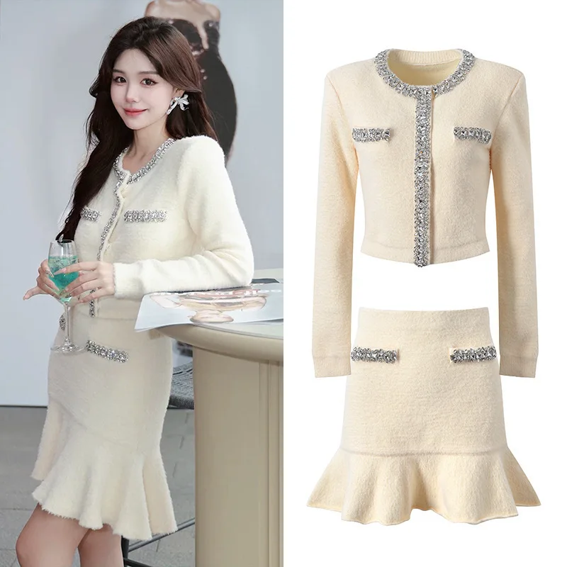 Luxury Beige Autumn Beading Crystal Diamonds Knitted Sweater Cardigans Mermaid Short Skirts Suits Women Knitting Two Piece Sets