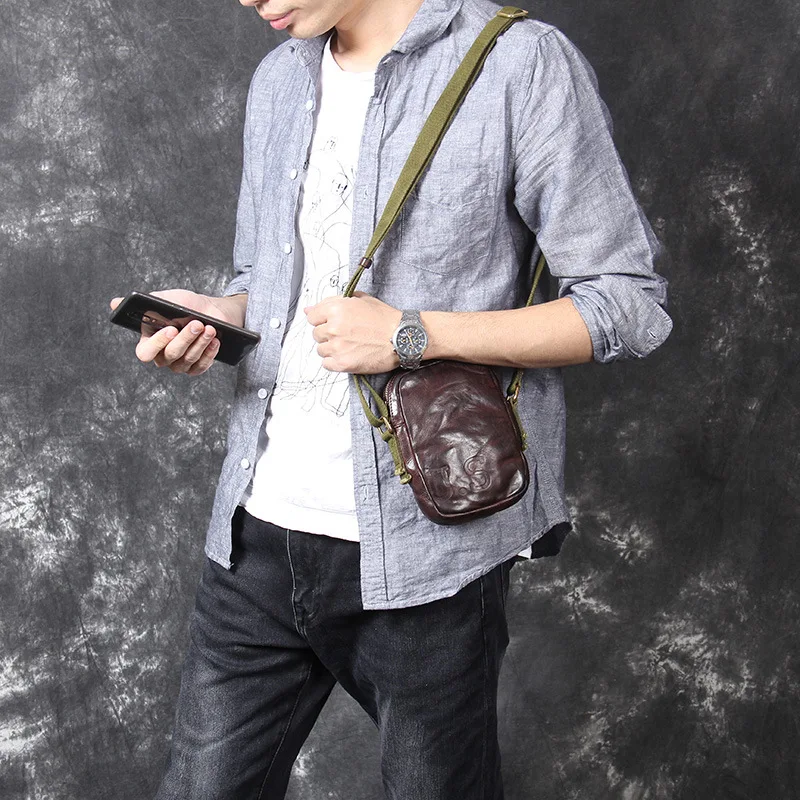 2026 New Men's Shoulder Messenger Bag Men Genuine Leather Crossbody Bag Mini Chest Bag Male Phone Bags Retro Casual First Layer