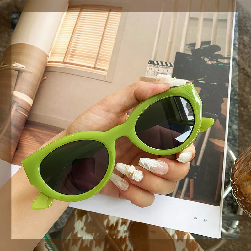Fashion Unisex Cat Eye Sunglasses for Men Women Pc Frame Sun Glasses for Party Eyeglasses Round Frame Eyewear