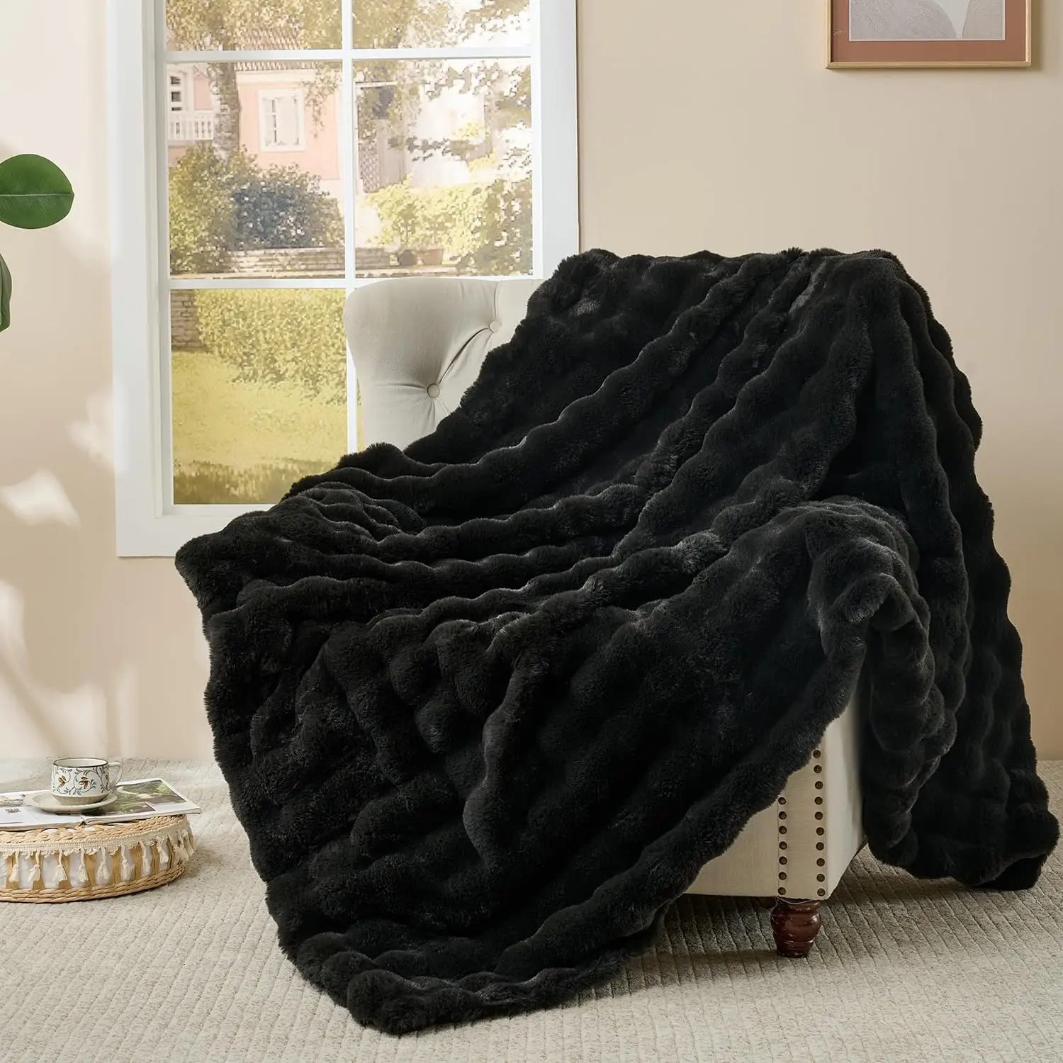 

Fluffy Faux Fur Throw Blanket 90x106, Soft Plush Bubble Design for Couch Bed Sofa Chair, Warm Cozy Black
