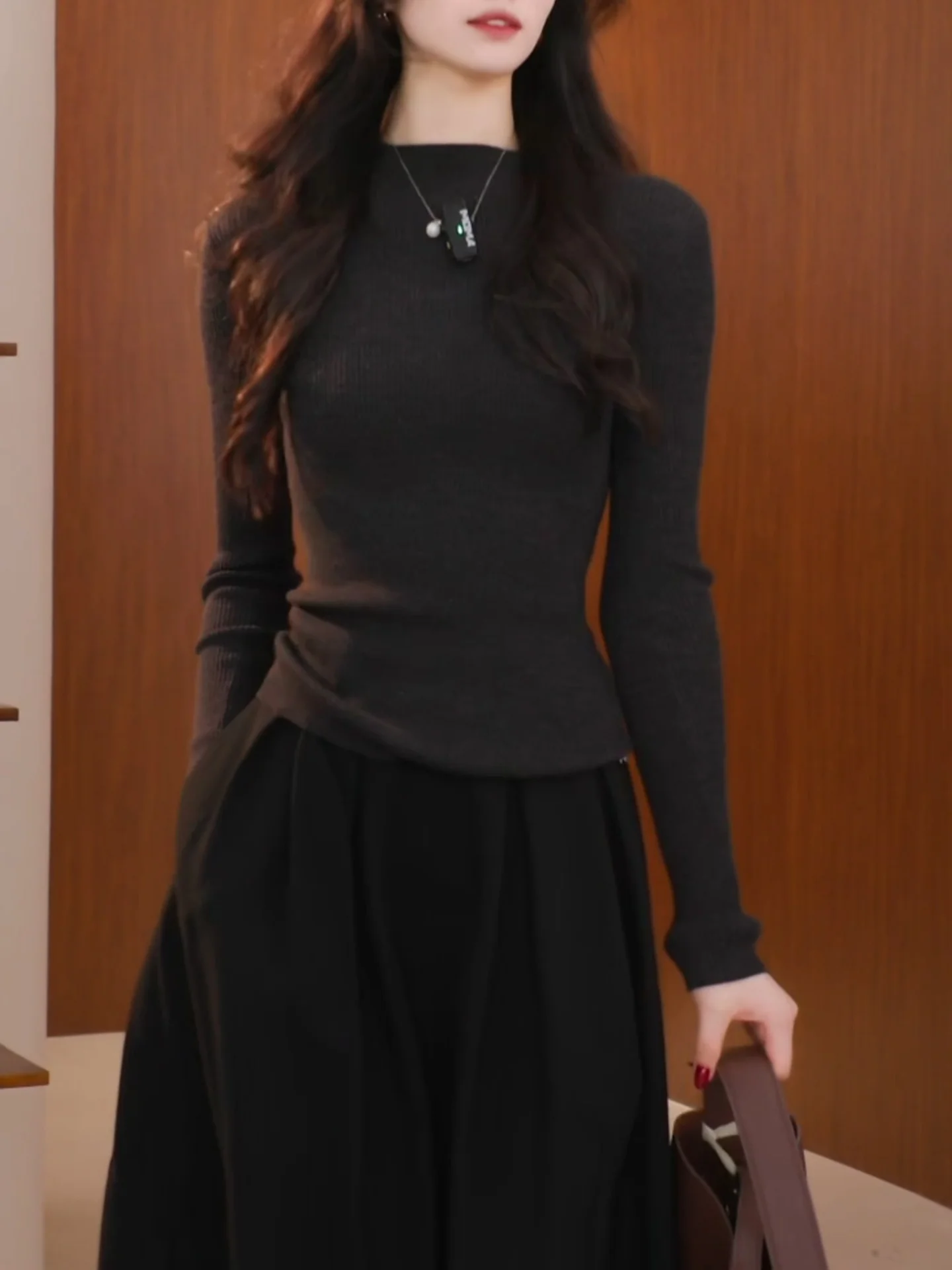 

Faionable Korean Sle plus Size Women's Base irt Pure Color Slimming Top Versatile Simple Design Autumn Winter New Arrival