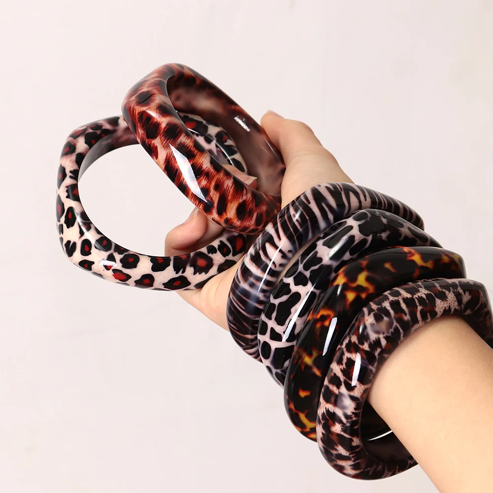 Klassische Harz Leopard Geometrische Chunk Armreif Armbänder für Frauen Retro Acryl Unregelmäßige Breite Manschette Armreifen Schmuck Geschenke – Detail 6