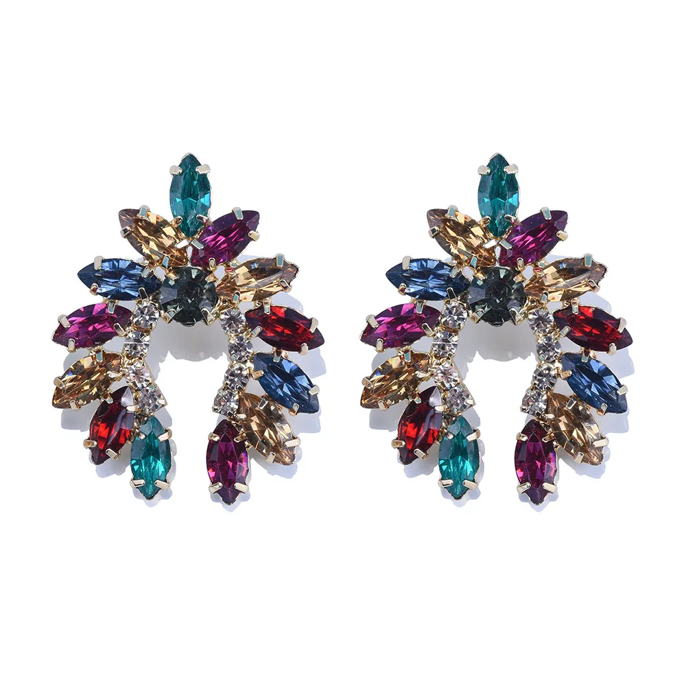 Exaggerated fashion alloy diamond rhinestone geometric earrings women's super flash full of luxury gemstone stud earrings trendy