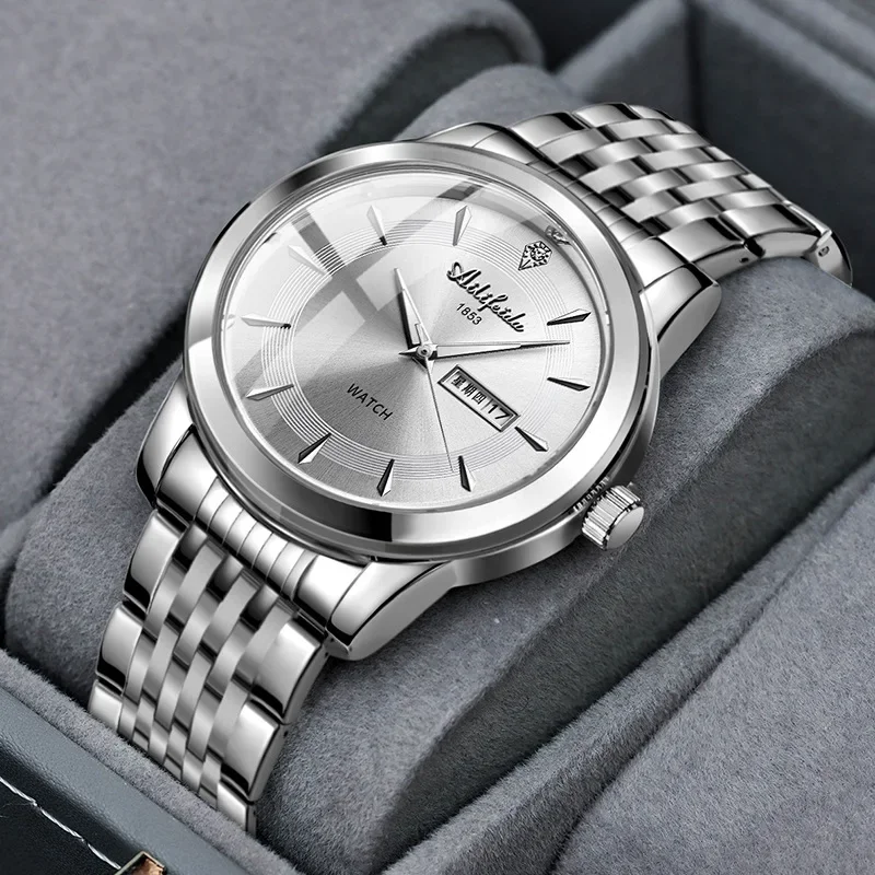 Простые кварцевые часы